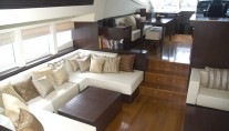 Twin Palms I - Saloon